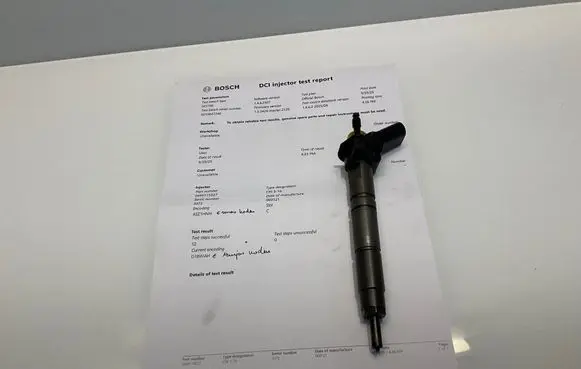 Mercedes-Benz E W211 Fuel injector 0445115027 A6420700587 6420700587