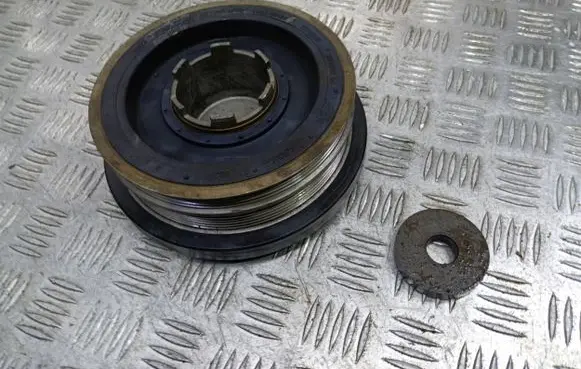 BMW X3 E83 Crankshaft pulley