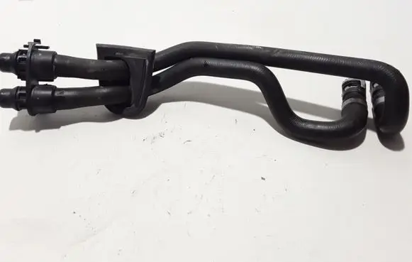Land Rover Evoque I Engine coolant pipe/hose 6G9118C266CC