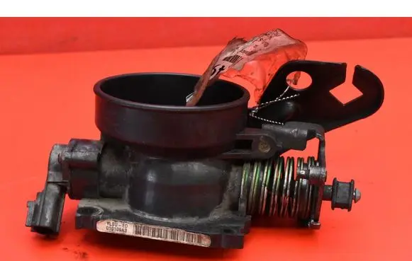Mazda Tribute Throttle body valve YL8UED