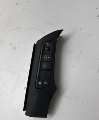 Hyundai i30 Dashboard side end trim 93750G4330TRY 2108180000147
