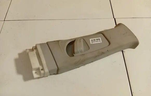 (B) pillar trim (top)