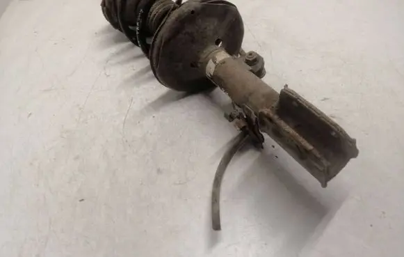 Toyota Corolla Verso E121 Front shock absorber with coil spring