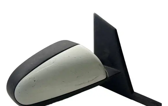 Mitsubishi Colt Front door electric wing mirror E9014259 E9024259
