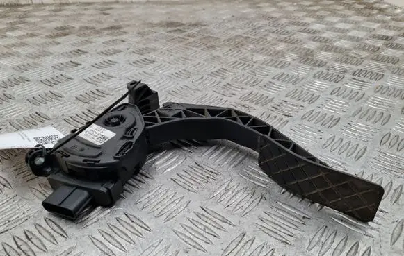 Audi A6 S6 C6 4F Accelerator throttle pedal 8K1721523