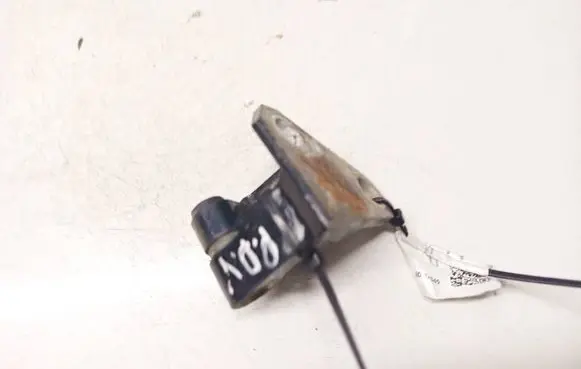 Volkswagen PASSAT B6 Front door upper hinge 3C0831402D