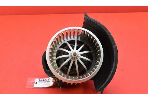 Volkswagen Touareg I Heater fan/blower 2002221