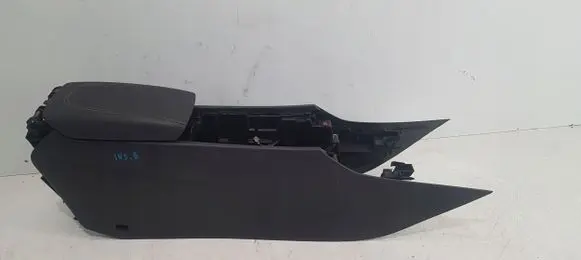 Opel Insignia B Center console 