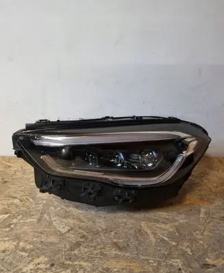 Mercedes-Benz GLA H247 Headlight/headlamp