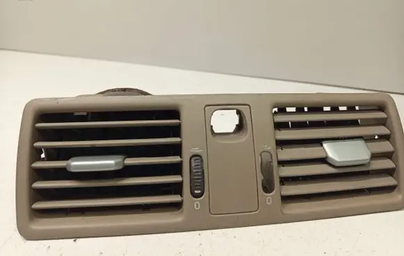 Volvo XC90 Dash center air vent grill 3409400
