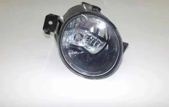 Nissan Note (E12) Front fog light 18694500