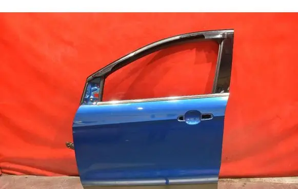 Ford Escape III Front door 