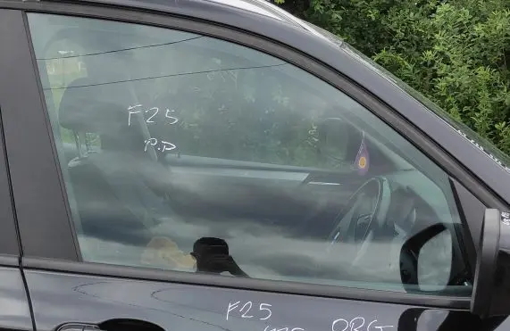 BMW X3 F25 Sliding door window/glass 