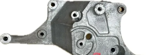 Cadillac Escalade IV A/C compressor mount bracket 12626078