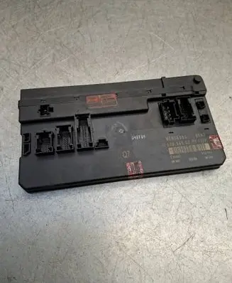Mercedes-Benz Vito Viano W639 Fuse module 6395450201