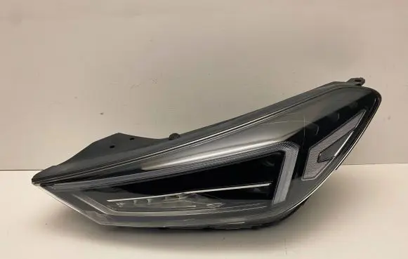 Hyundai Tucson TL Headlight/headlamp 92101D7700 D70L L009D700063406