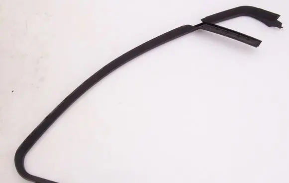 Renault Vel Satis Front door window/glass frame 8200005811