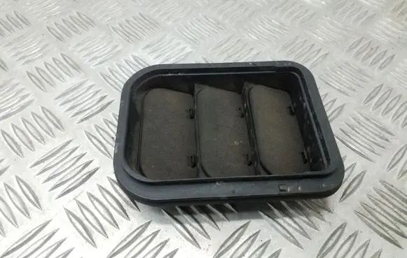 Seat Ibiza IV (6J,6P) Quarter panel pressure vent 6J0819465