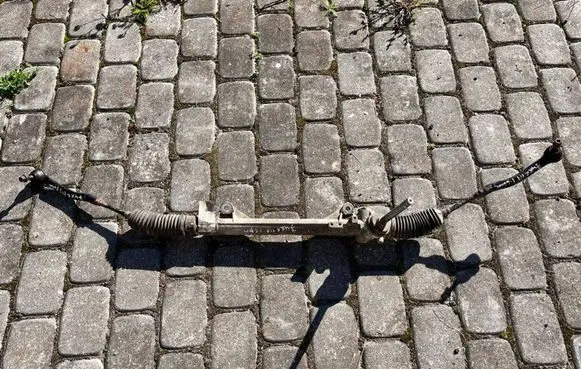 Nissan Juke I F15 Steering rack 1KA0DTE SN0034 1004514266