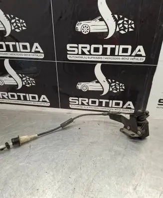 Mercedes-Benz E W210 Accelerator throttle pedal A0125423317