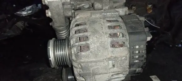 Renault Scenic I Generator/alternator 8200054588