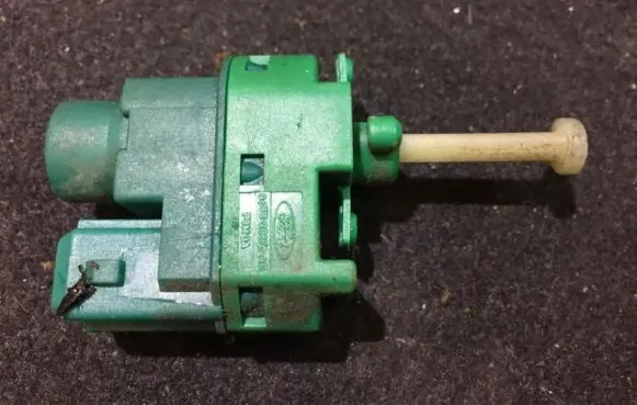 Ford Mondeo Mk III Brake pedal sensor switch 94bb9c872ac