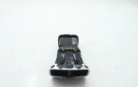Audi Q3 8U Rear air vent grill 8U0819203A