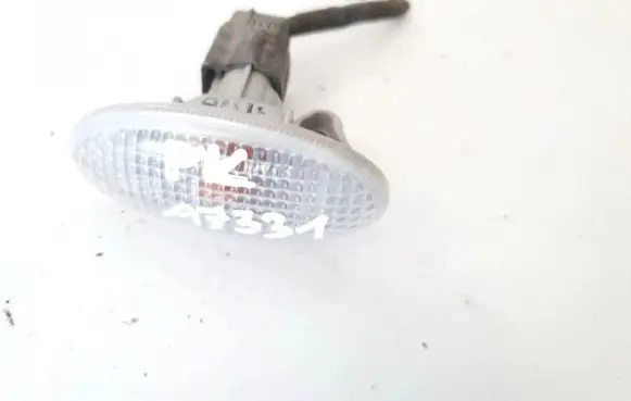 Mazda 3 I Front fender indicator light e10106