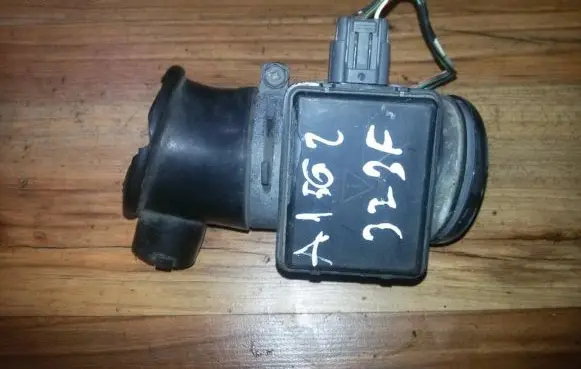 Mazda 323 F Mass air flow meter e5t51171 b3h7