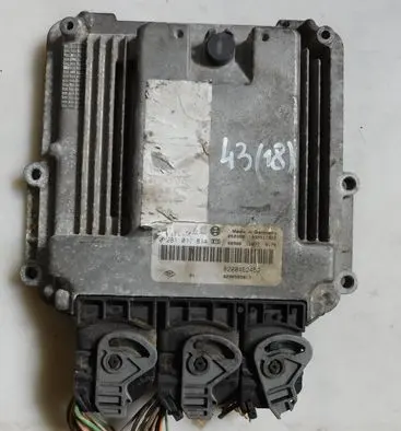 Renault Megane II Engine control unit/module 0281011814 8200462452 8200589813