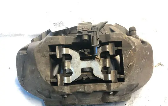 Mercedes-Benz GLC X253 C253 Front brake caliper