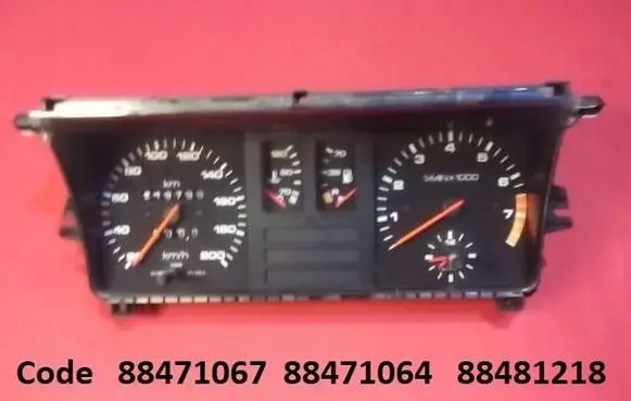 Audi 80 90 B2 Speedometer (instrument cluster) 88471067 88471064 88481218