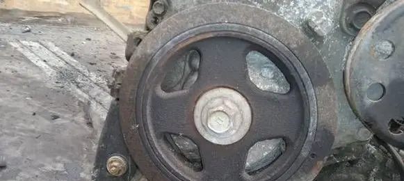 Toyota Yaris Crankshaft pulley