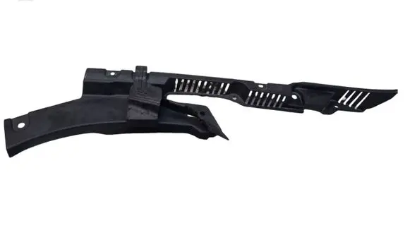 Volvo XC60 Fender mounting bracket 32216110