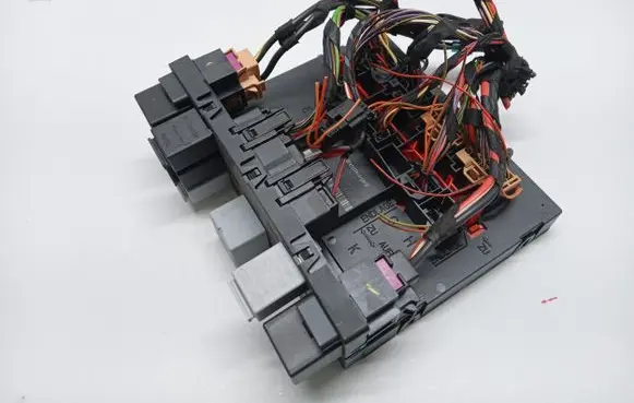 Volkswagen PASSAT B6 Comfort/convenience module 3C8937049F