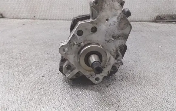 Renault Trafic II (X83) Fuel injection high pressure pump 8200108225 0445010075