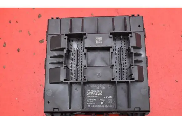 Skoda Rapid (NH) Comfort/convenience module 6R0937086P