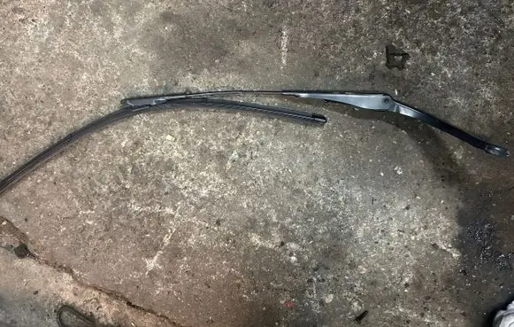 BMW 3 F30 F35 F31 Front wiper blade arm