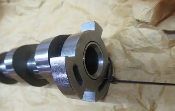 BMW X6 E71 Camshaft 7586787T