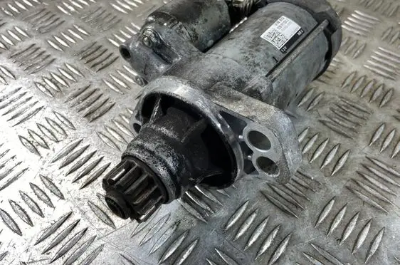 Skoda Fabia Mk3 (NJ) Starter motor 02M911024J