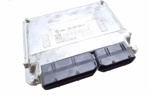 Audi A3 S3 A3 Sportback 8P Engine control unit/module 06A906033EJ 5WP40336
