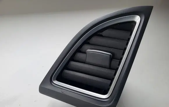 Honda CR-V Dashboard side air vent grill/cover trim