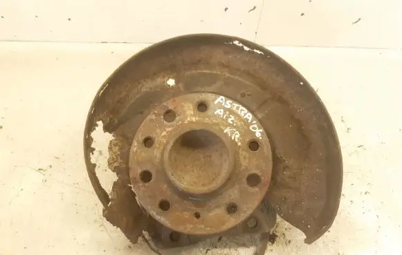 Opel Astra H Rear wheel hub spindle/knuckle 
