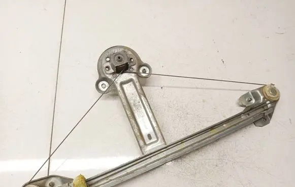 Opel Astra H Sliding door window regulator with motor 13100421