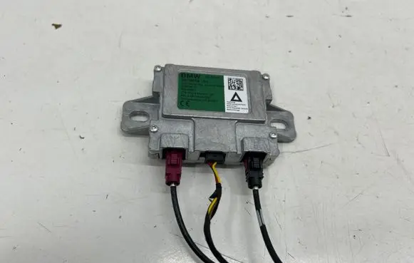 BMW iX3 G08 Aerial antenna amplifier 9878658