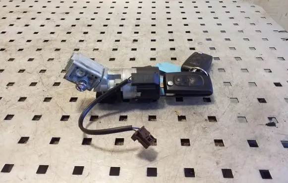 Peugeot 3008 I Ignition lock 9663123380
