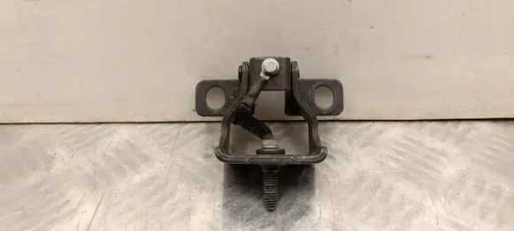 Peugeot 3008 III Loading door upper hinge 9844306600