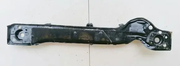 Honda CR-V Engine mount bracket