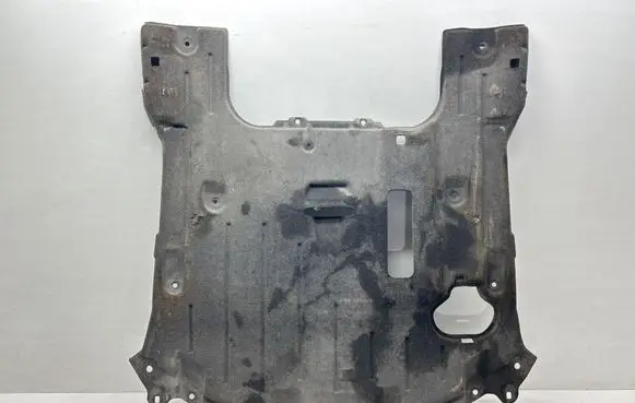 Engine splash shield/under tray
