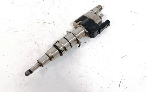 BMW 7 F01 F02 F03 F04 Fuel injector 7585261 10181010